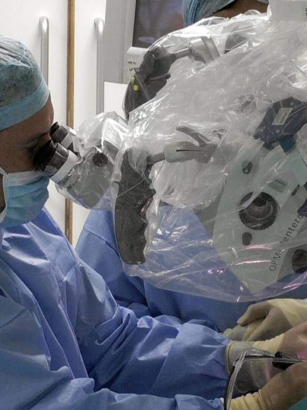 Surgeons: At the Edge of Life