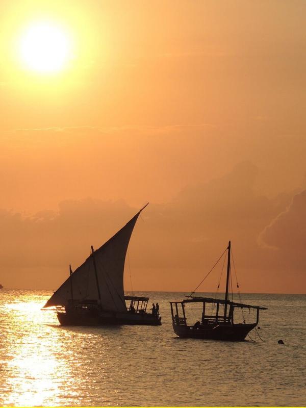 Fährpassagen: Mit Dhaus durch den Sansibar-Archipel