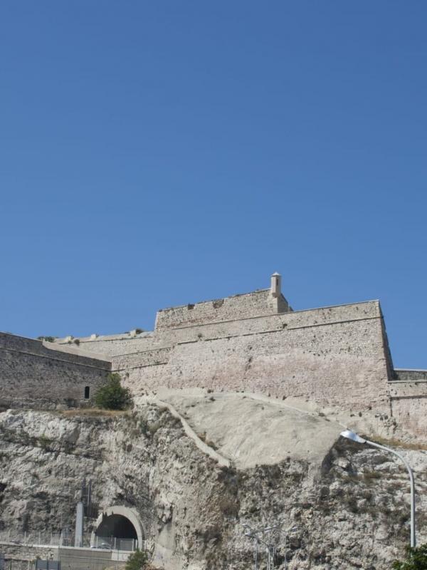 Forteresses et châteaux imprenables : construction XXL