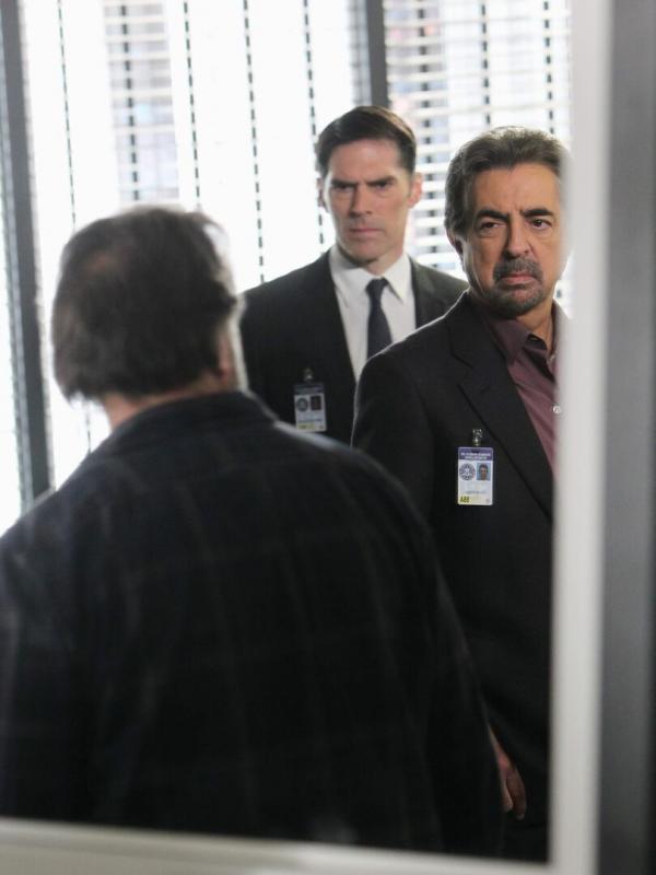 Esprits criminels S8 E15