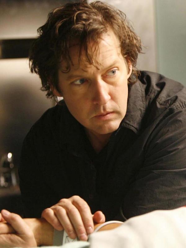 Dr House S2 E23