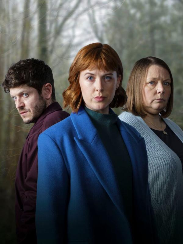 The Light in the Hall S2 E1