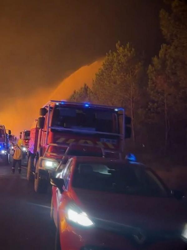 Megafeux, un été au combat