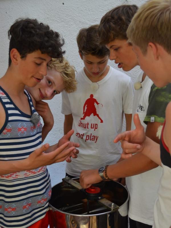 Die Jungs-WG: Sommer. Sonne. Elternfrei.