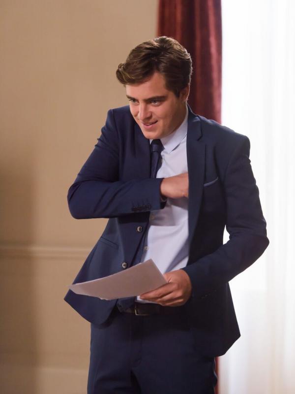 La stagiaire S4 E4