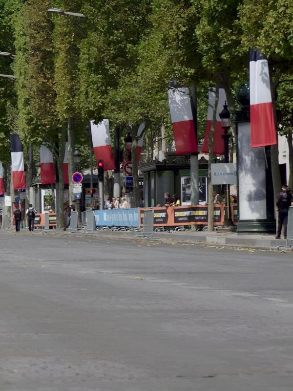 Champs-Elysées