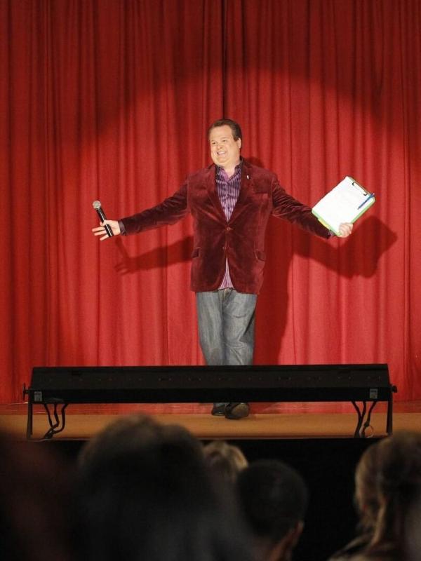 Modern Family S2 E19
