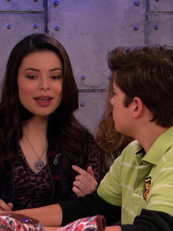 iCarly S2 E15