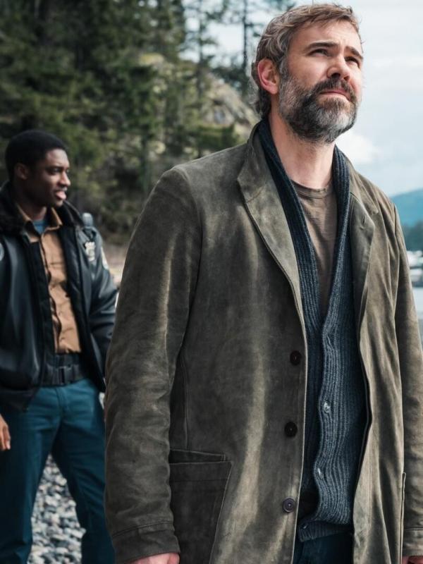 Murder in a Small Town S1 E1