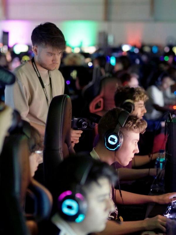 Esport, les nouveaux dieux du stade
