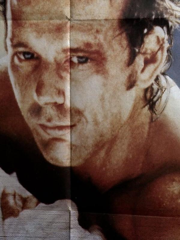 Dans un miroir obscurément : une histoire de Mickey Rourke