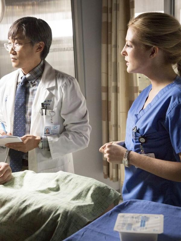 Monday Mornings S1 E8