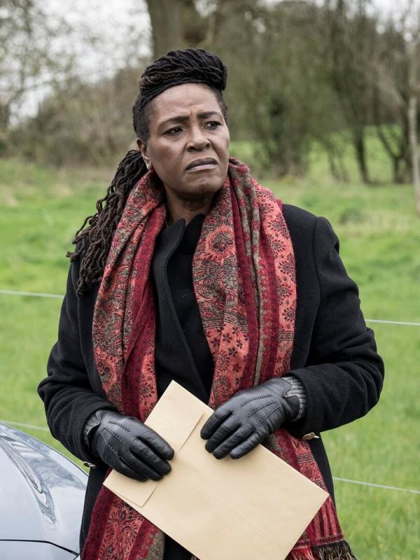 Ellis S1 E2