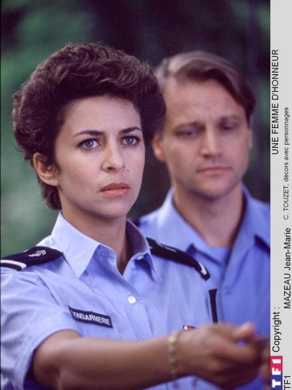 Une femme d'honneur S1 E1