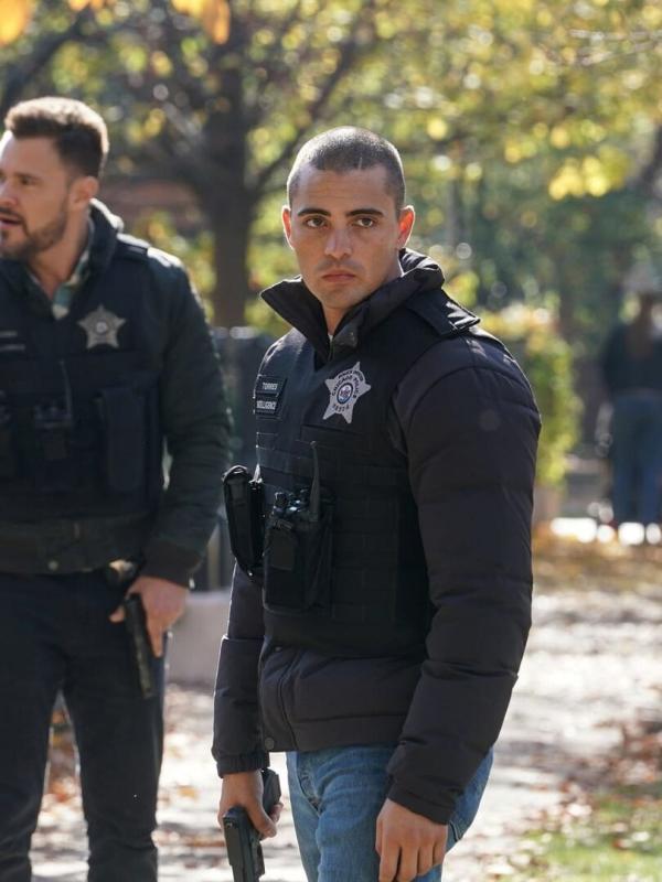 Chicago Police Department S10 E10