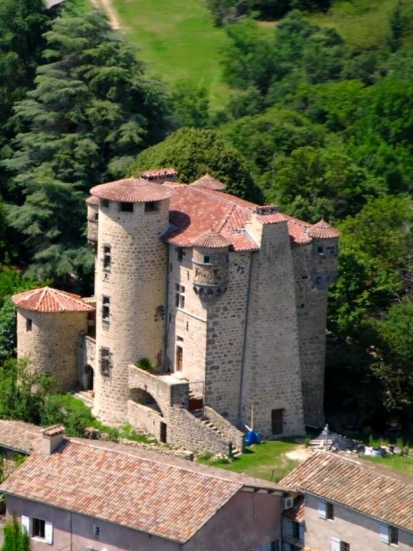 Des racines et des ailes