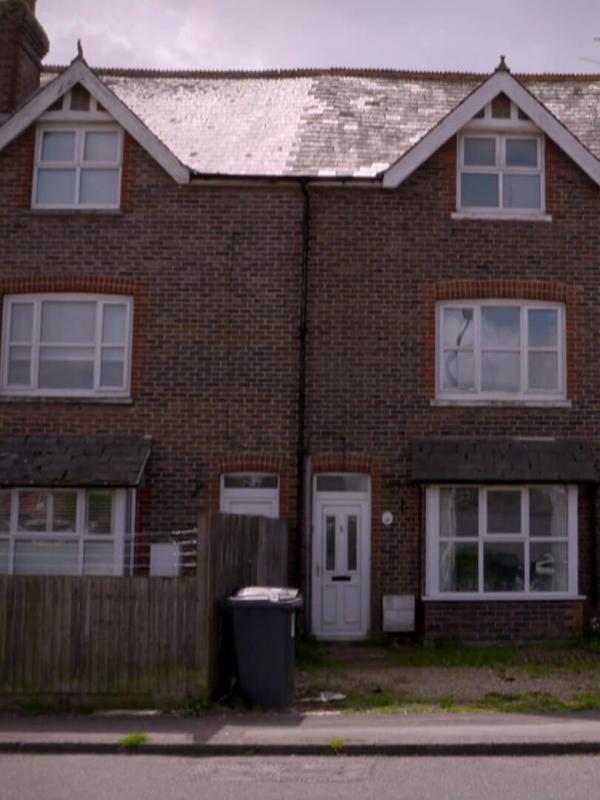 Homes Under the Hammer