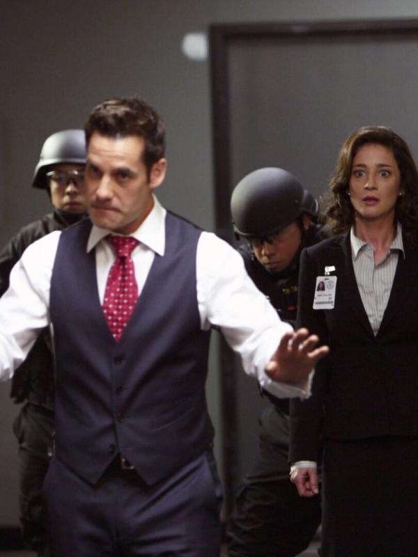 Heroes S3 E16
