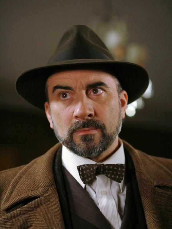 Petits meurtres en famille S1 E2