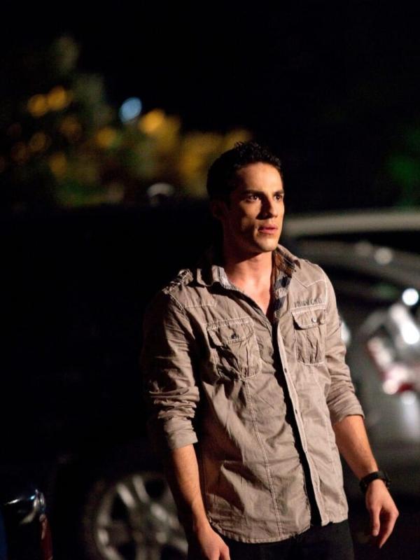 Vampire Diaries S2 E2