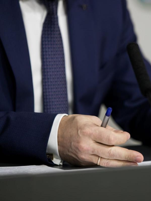 Al barlamane wa annass