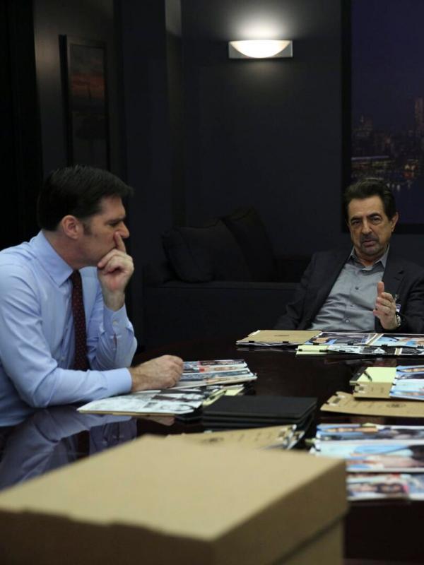 Esprits criminels S11 E19