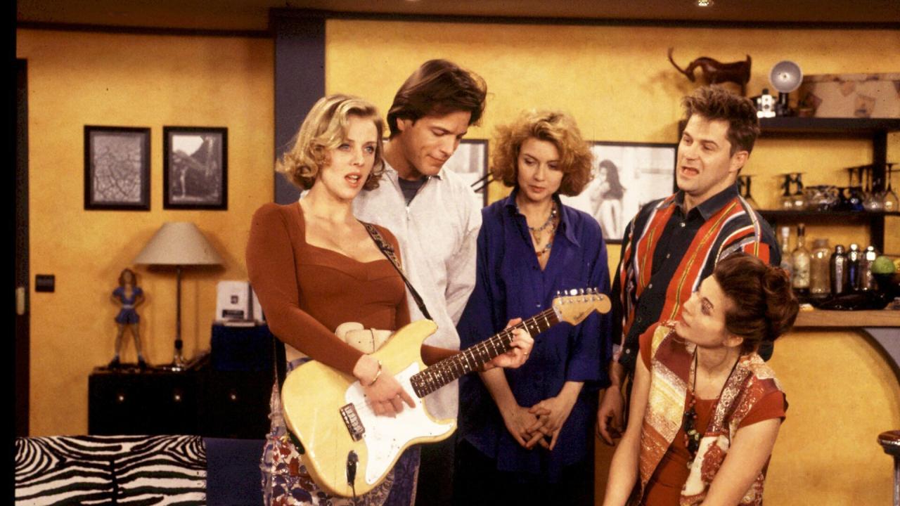 Les Filles d'à côté S1 E101