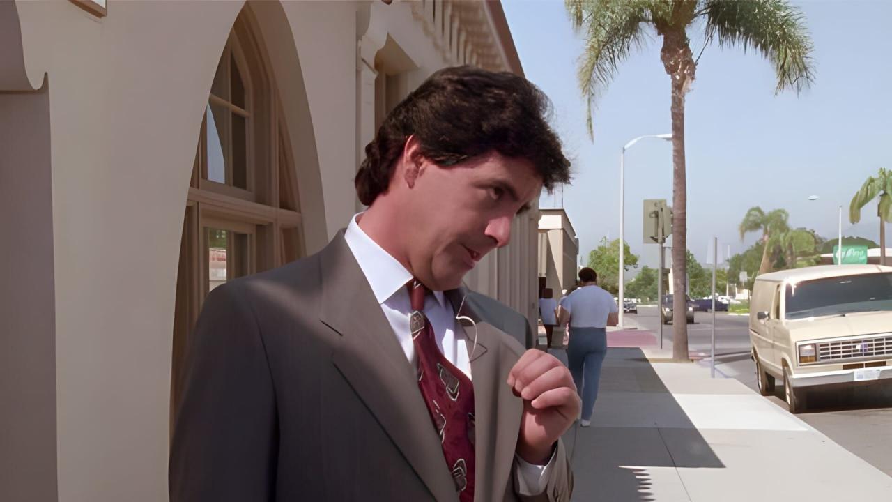 MacGyver S7 E1