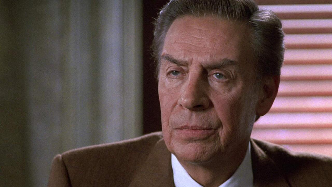 New York, police judiciaire S10 E10