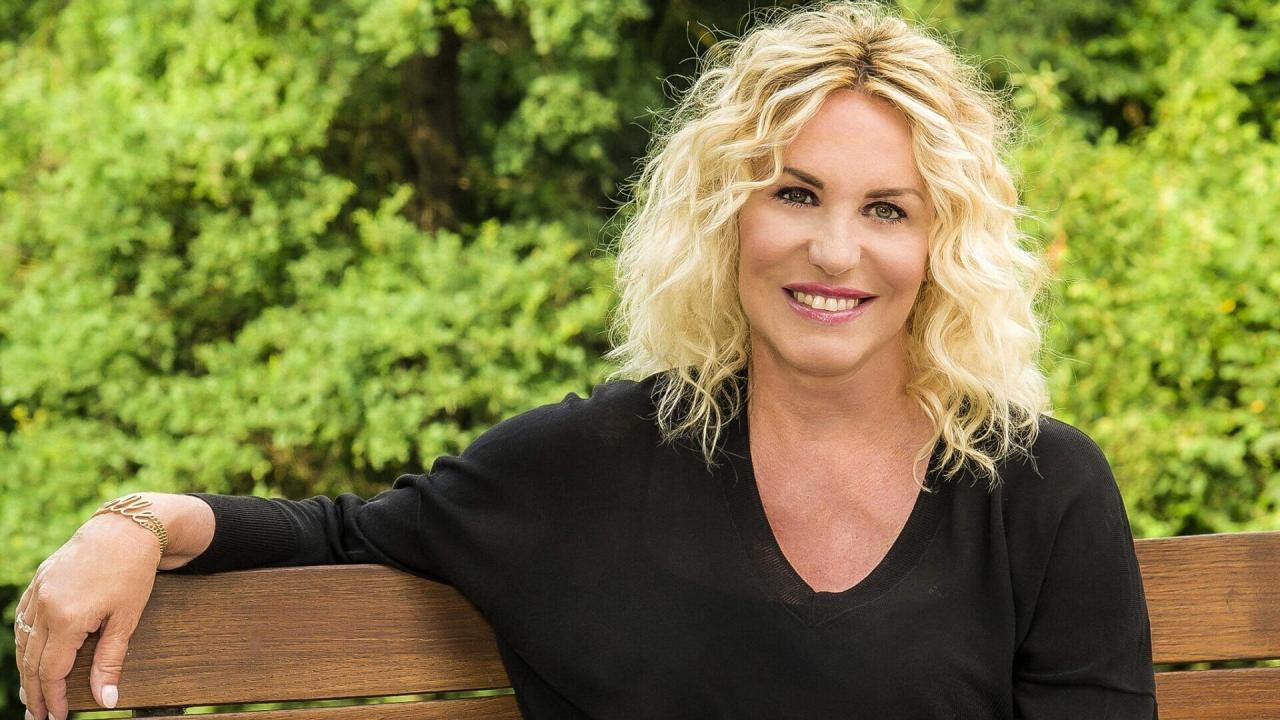 È sempre mezzogiorno (2026) - Streaming, replay - Diffusion TV et  plateformes