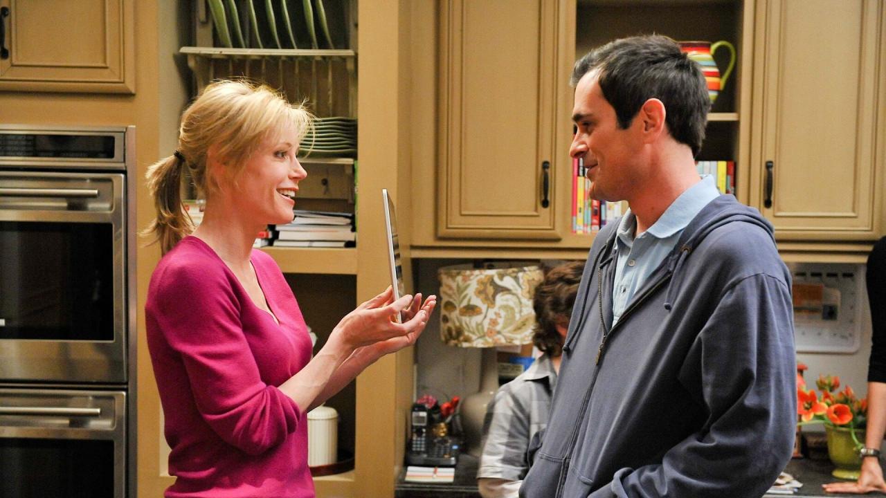 Modern Family S1 E19