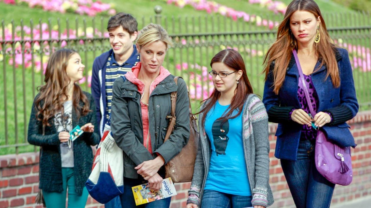 Modern Family S3 E19