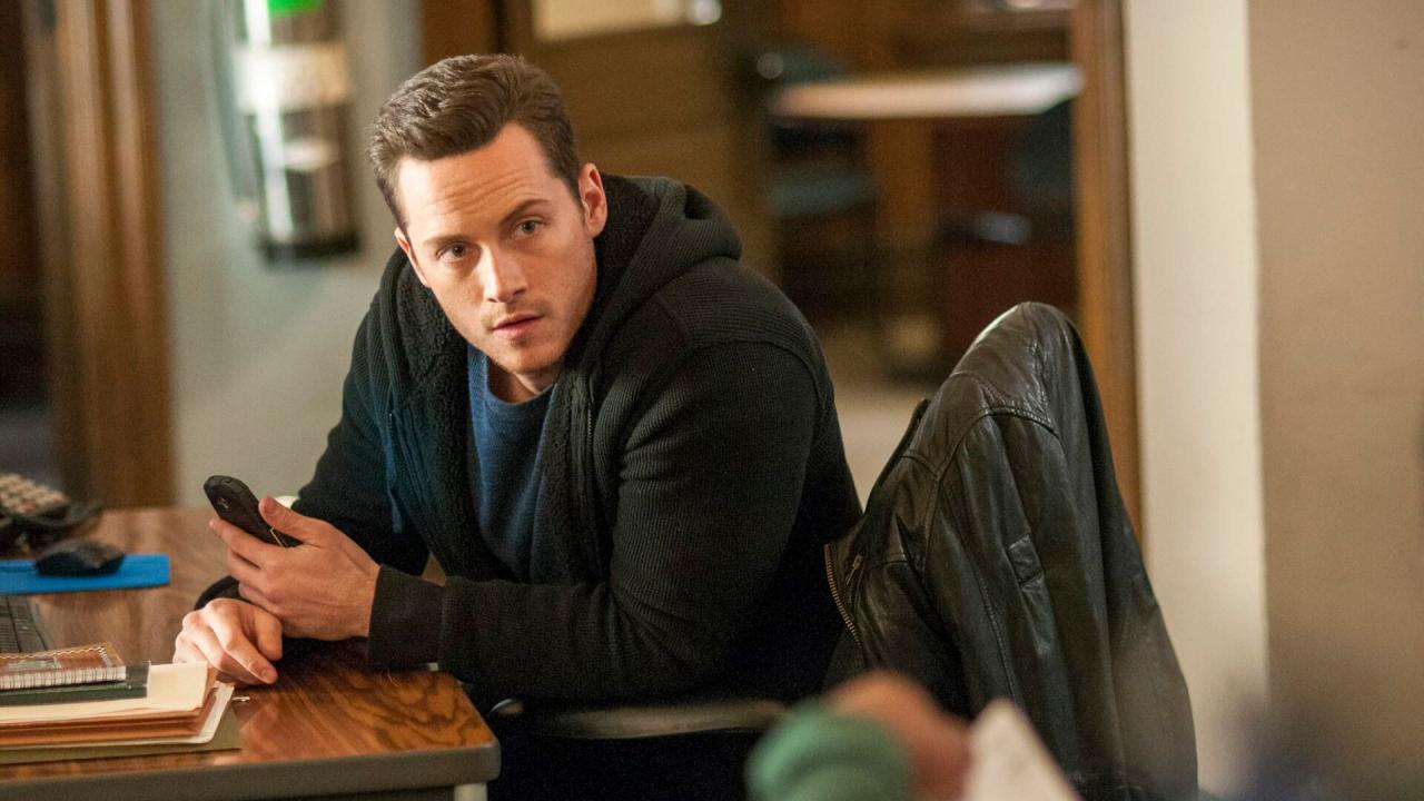 Chicago Police Department S2 E11