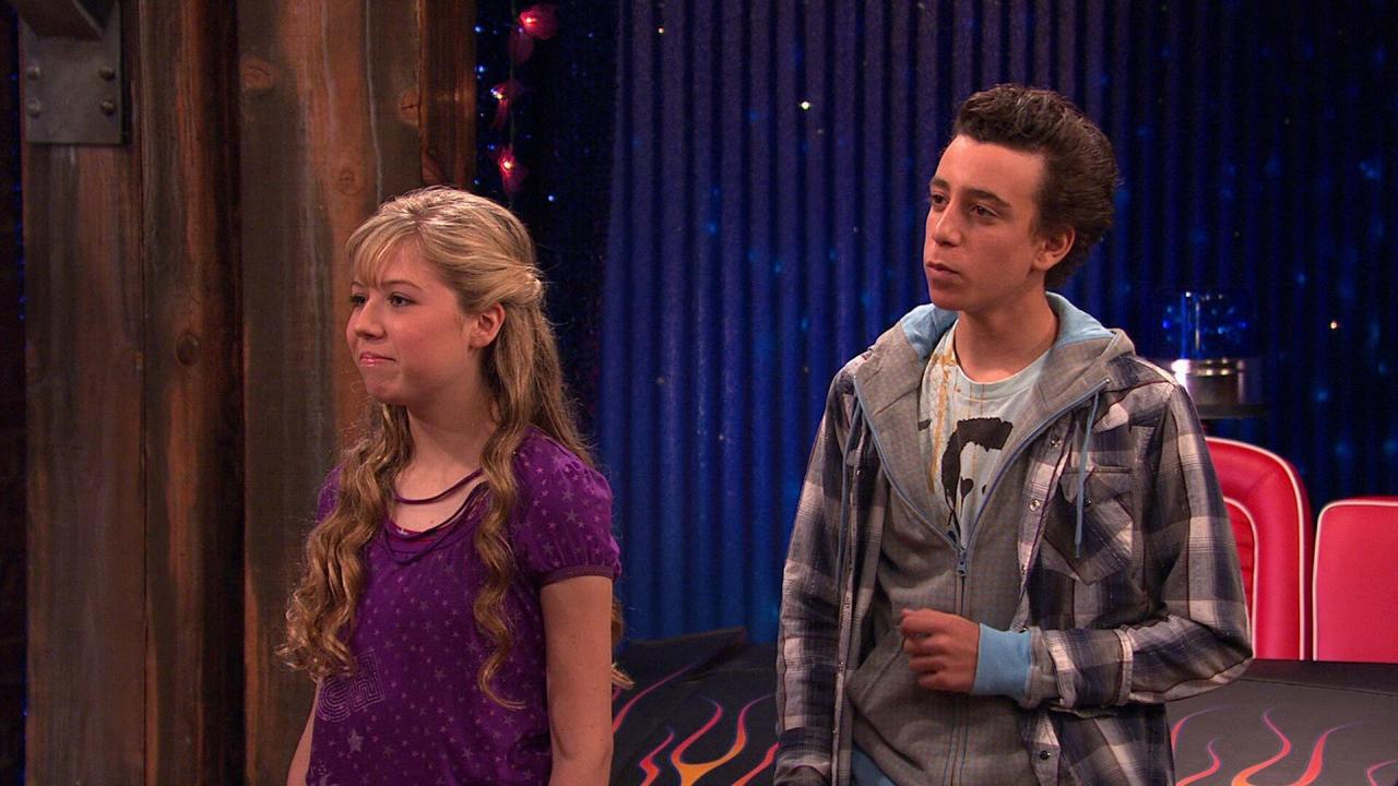 iCarly S1 E15