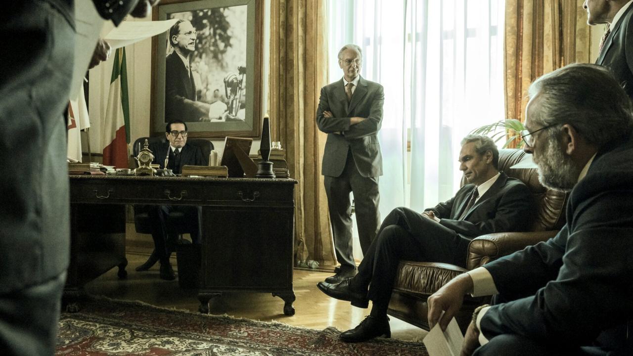 Esterno notte S1 E1
