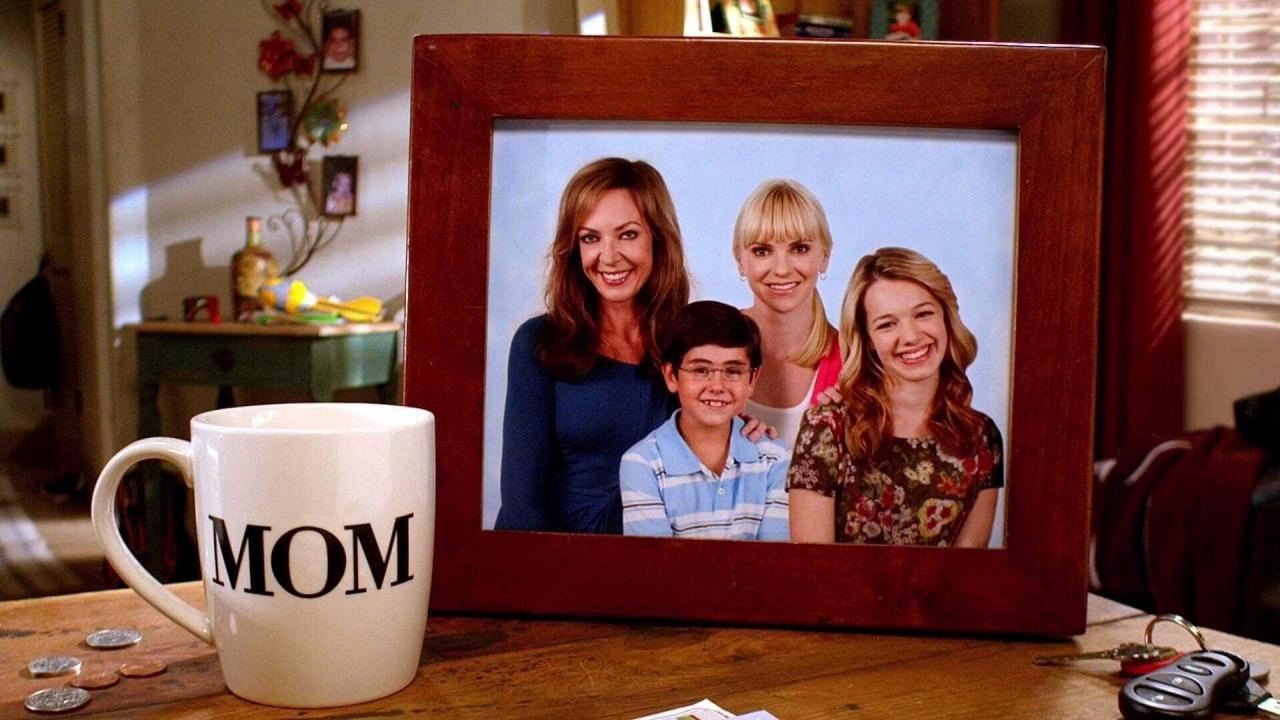 Mom S7 E13
