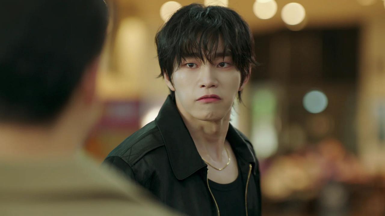 Le miroir aux idoles