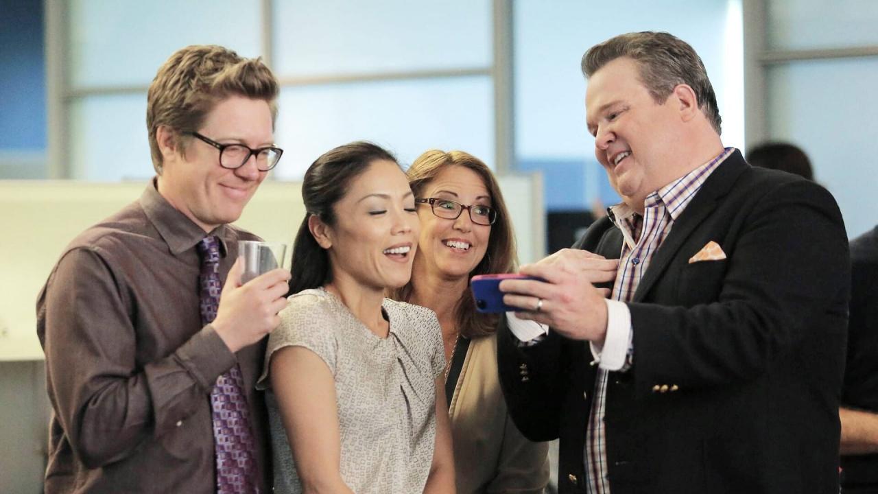 Modern Family S6 E1