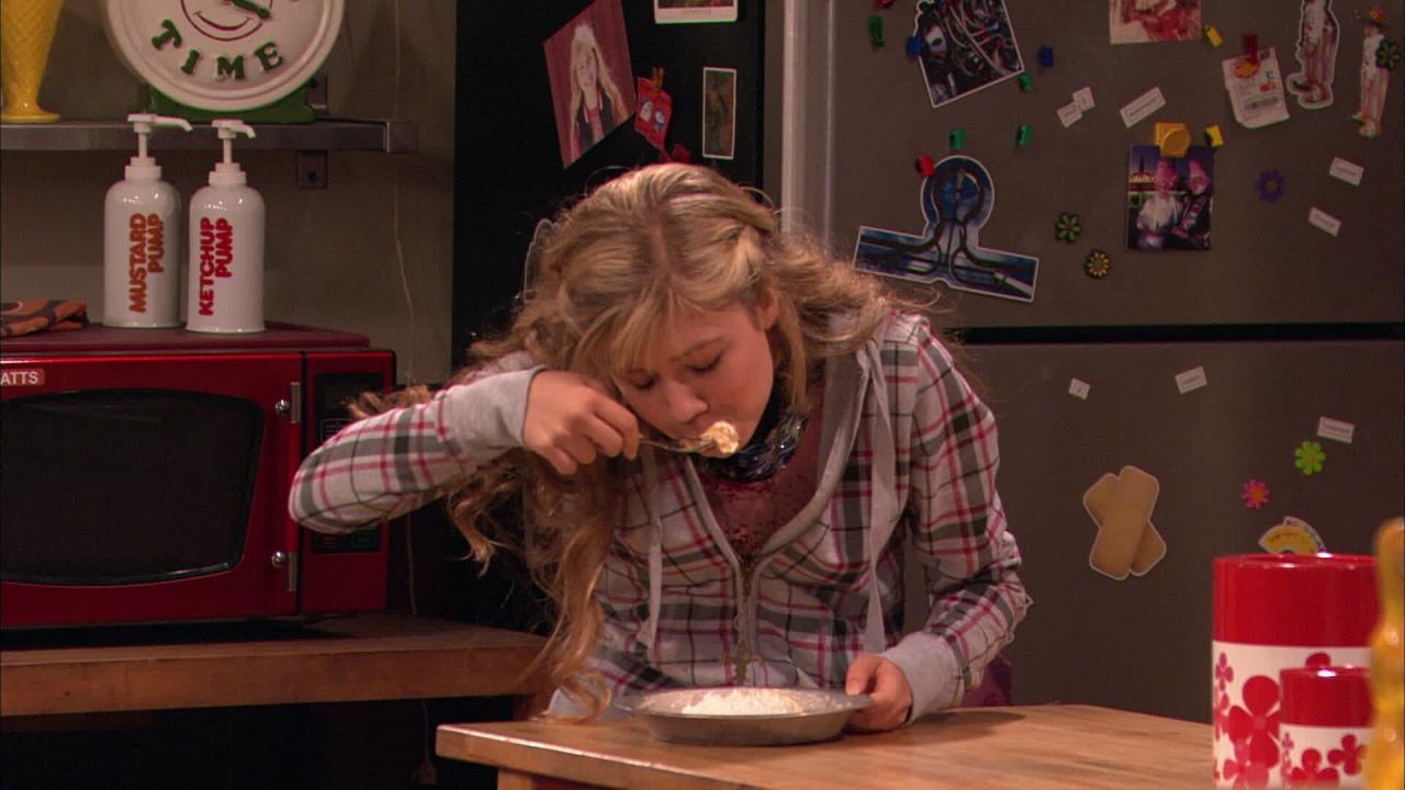 iCarly S2 E10