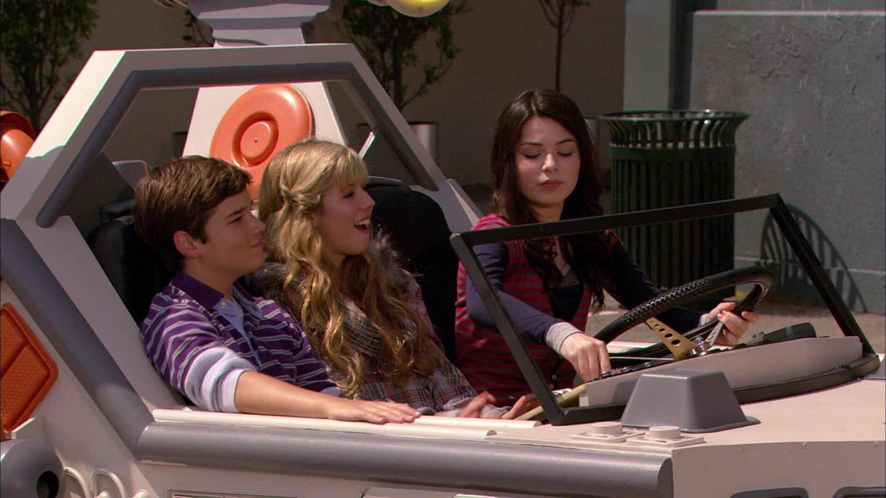 iCarly S2 E11