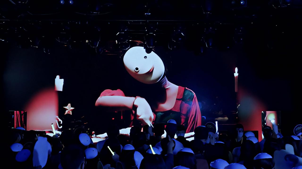 Million-Follower Detective