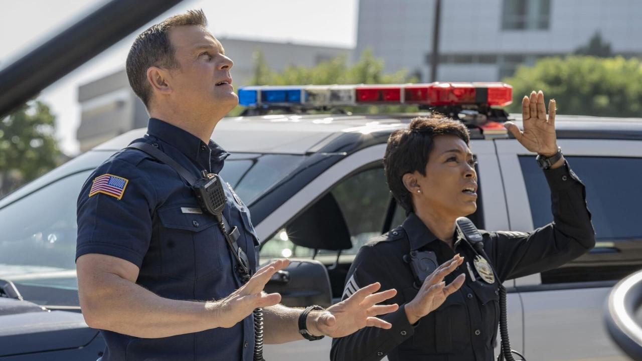 9-1-1 S2 E8