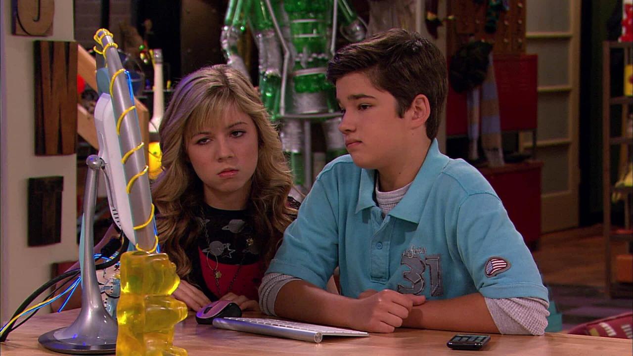 iCarly S2 E13