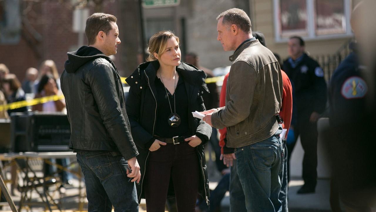 Chicago Police Department S2 E21