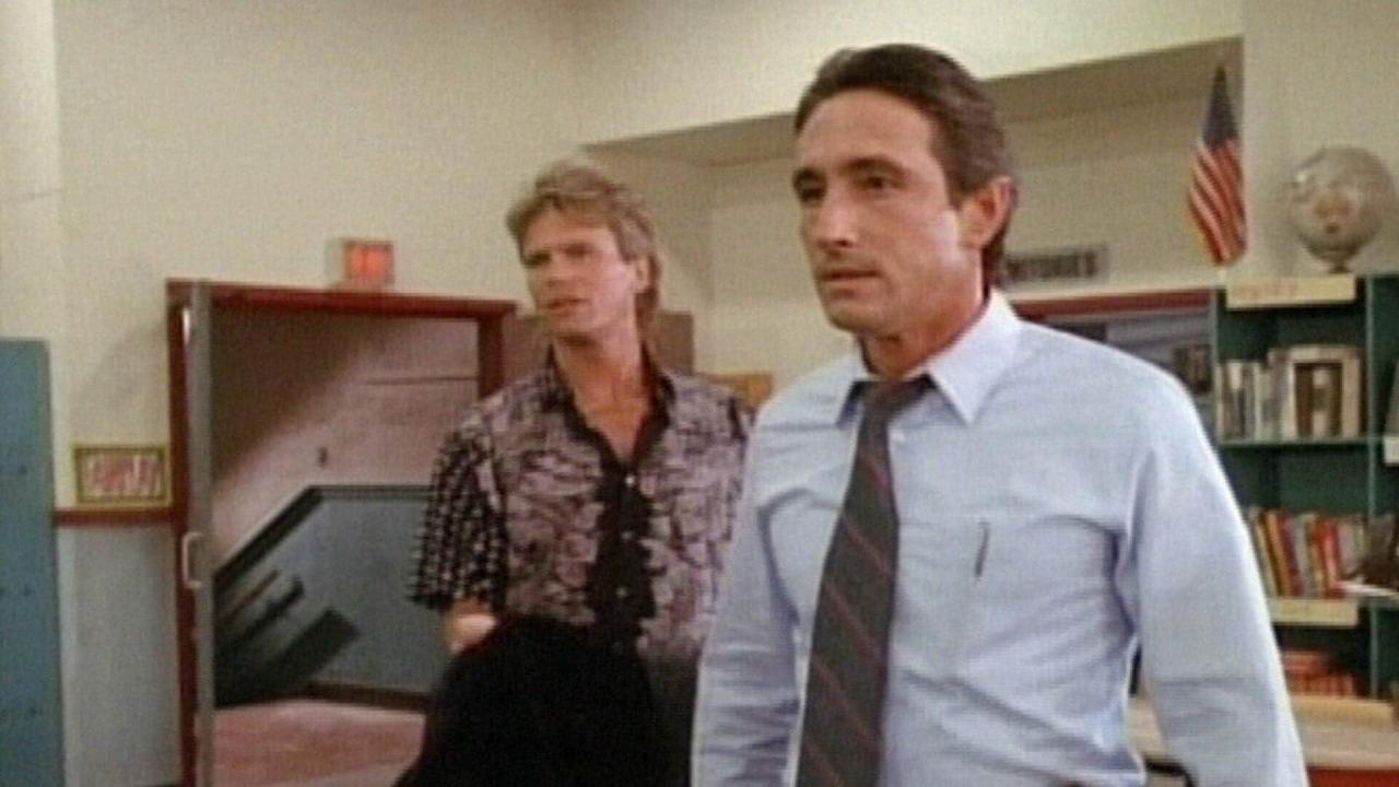 MacGyver S6 E1