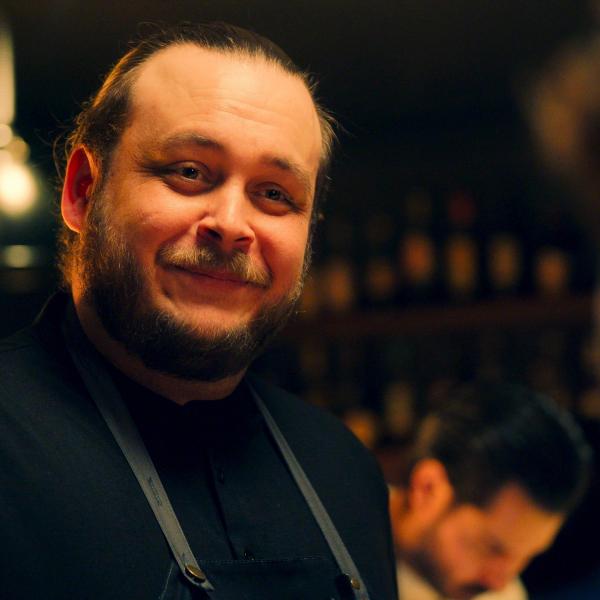 Sur le fil : à la poursuite des Étoiles Michelin